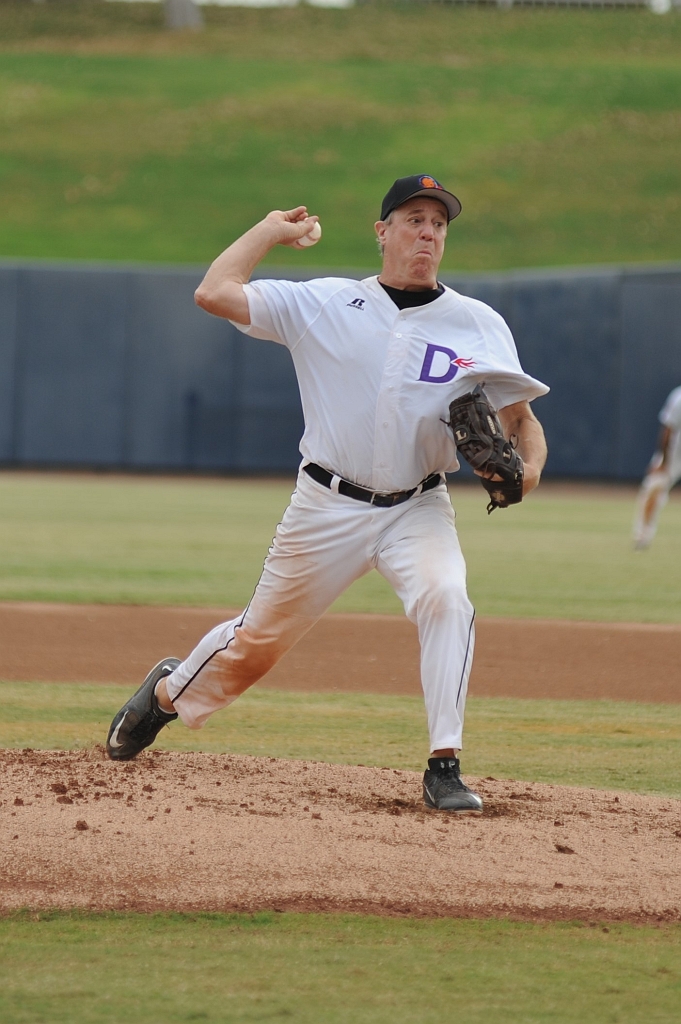 Dragons_2017-10-31 (39).jpg - (c)2010 DeVetter